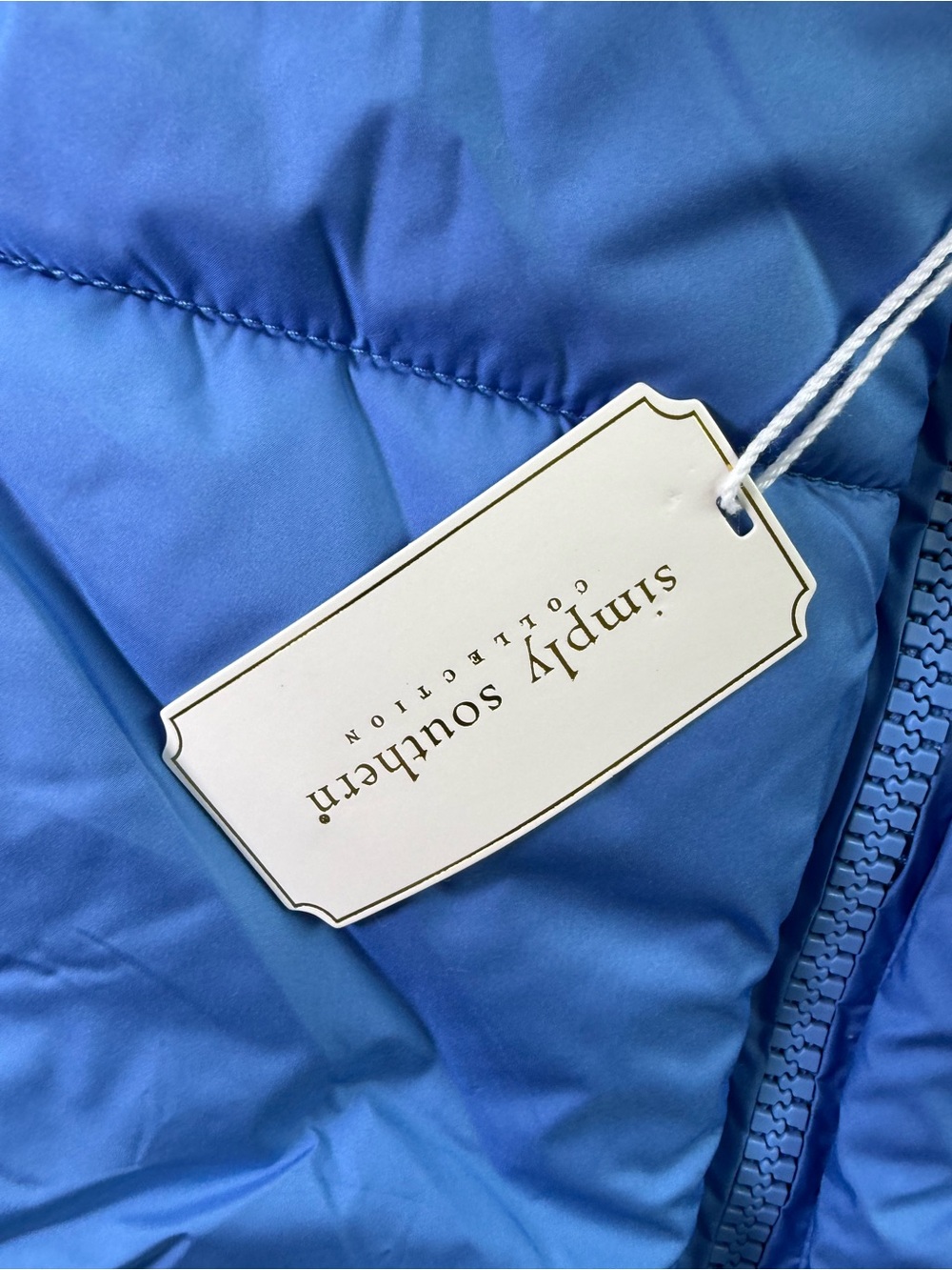 Simply Southern Women’s Blue Cropped Puffer Vest Medium NEW - Picture 2 of 4